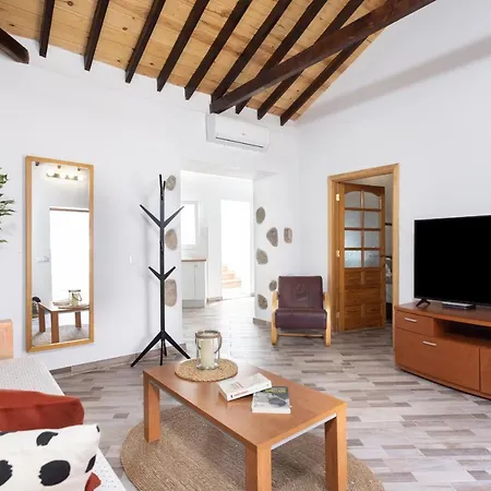 Casa Evaristo With Roque Nublo View Tejeda (Gran Canaria)