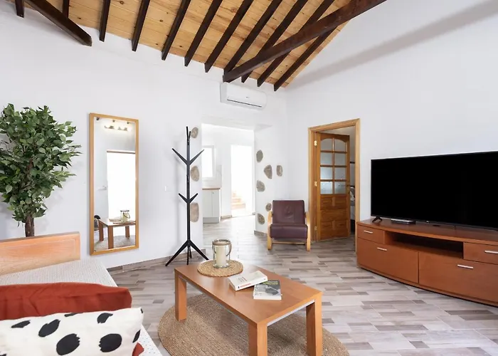 Casa Evaristo With Roque Nublo View Tejeda (Gran Canaria)